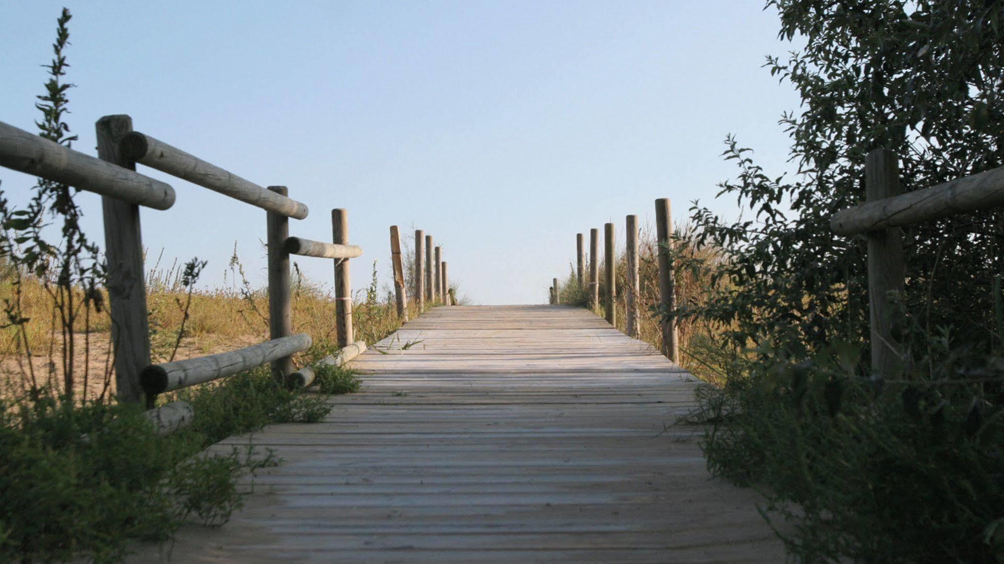 Aparthotel La Pineta Lido di Jesolo Exterior foto